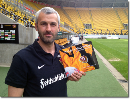 Peter Nemeth mit Dynamo Buch